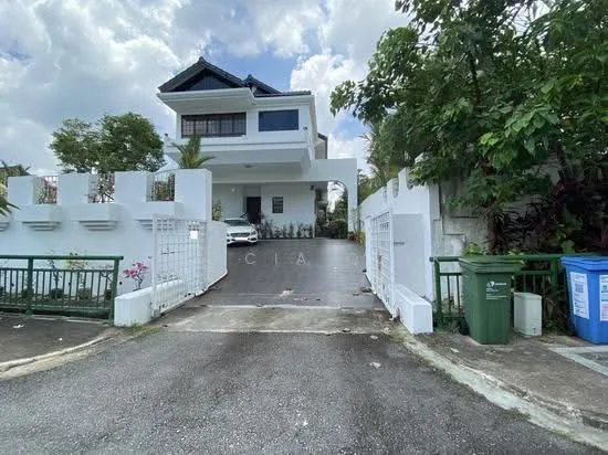Bungalow in the heart of District 15 ! Tanjong Katong image 1 of 7