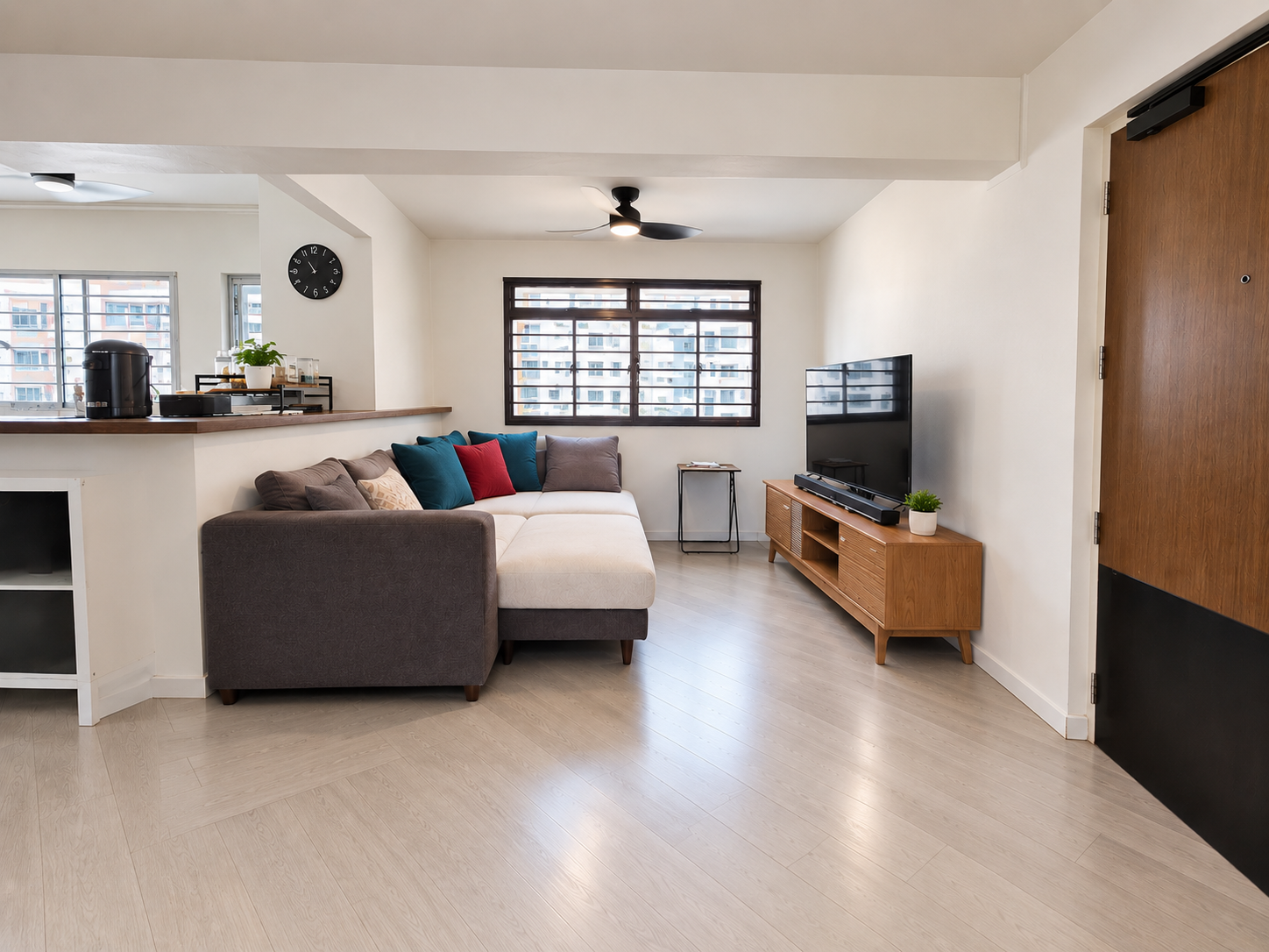 227B Compassvale Drive image 1 of 5