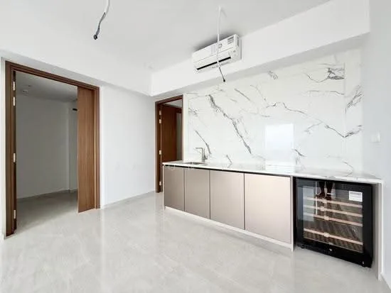 Grand Dunman image 1 of 10