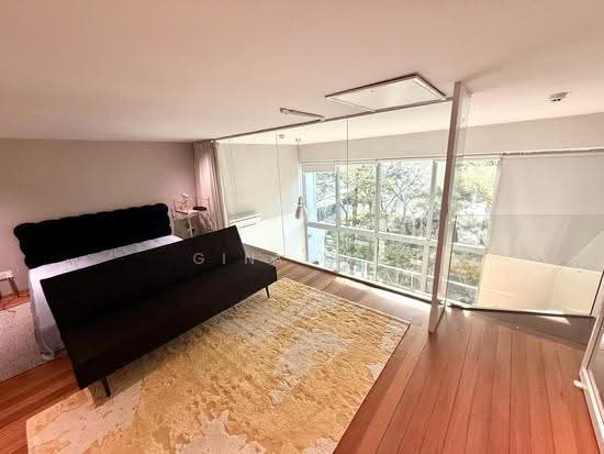 Regency Suites photo 6