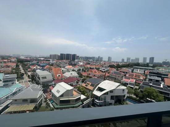 Grand Dunman image 1 of 10