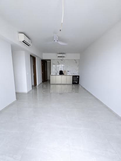 Grand Dunman image 1 of 9