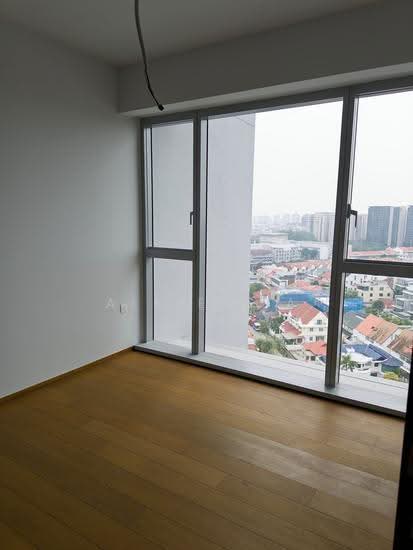 Grand Dunman photo 3