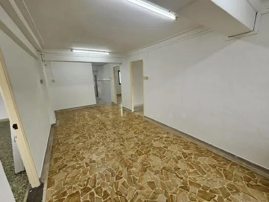 98 Whampoa Drive image 1 of 10
