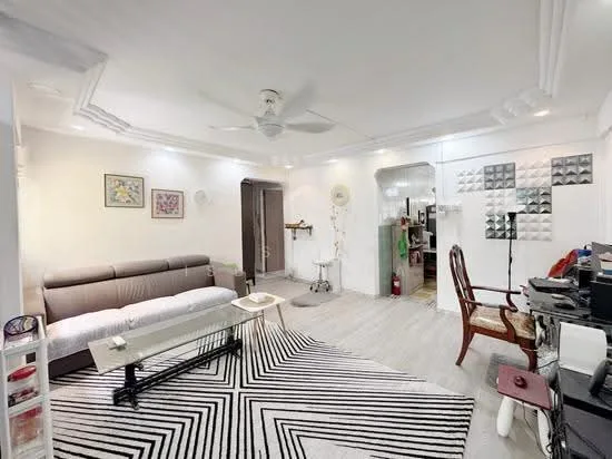 220 Tampines Street 24 image 1 of 10