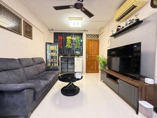 413 Tampines Street 41 image 1 of 4
