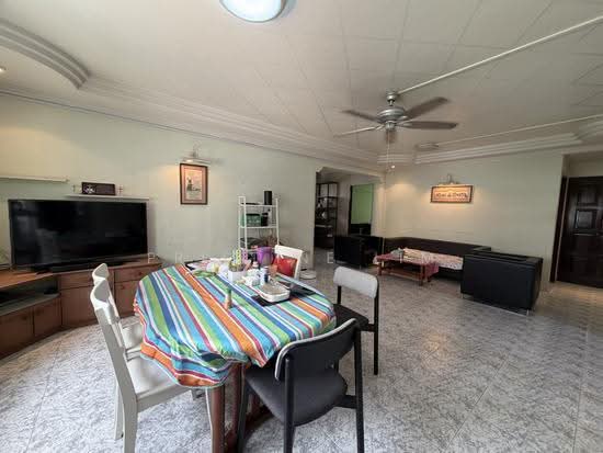 248 Pasir Ris Street 21 image 1 of 10
