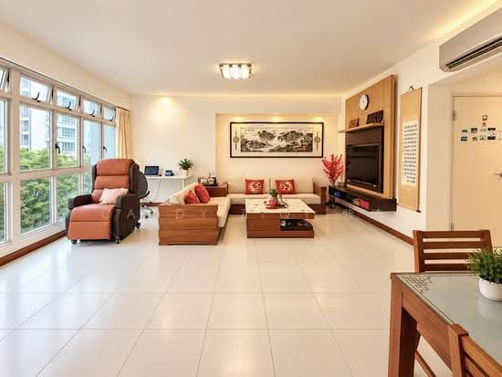 618B Punggol Drive photo 3