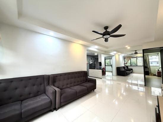 444 Hougang Avenue 8 photo 3