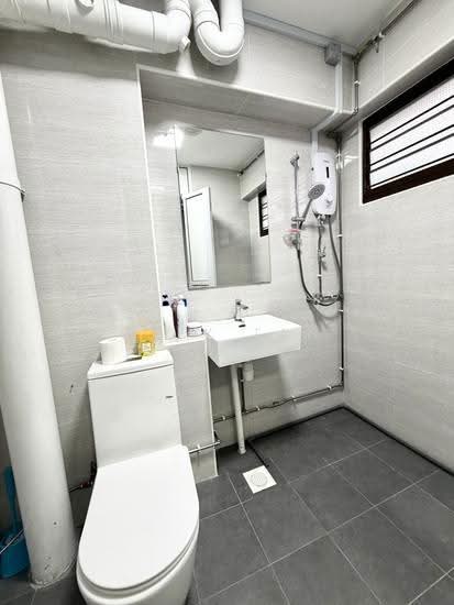 444 Hougang Avenue 8 photo 6