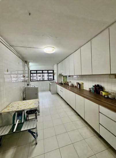 18 Hougang Avenue 3 photo 2