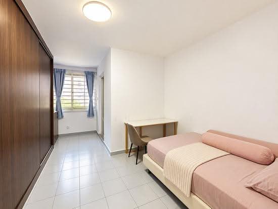727 Jurong West Avenue 5 photo 3
