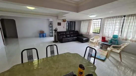 107 Jurong East Street 13 image 1 of 7
