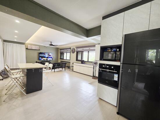 755 Woodlands Avenue 4 photo 2