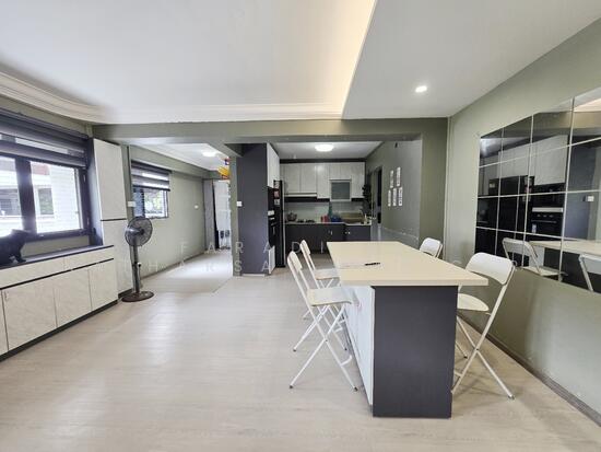 755 Woodlands Avenue 4 photo 5