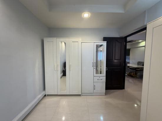 166 Woodlands Street 13 photo 3