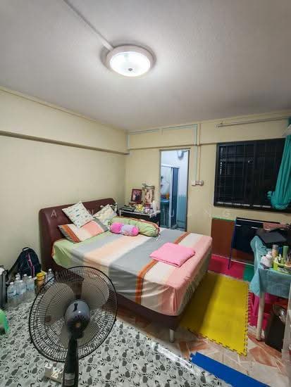 854 Woodlands Street 83 photo 3
