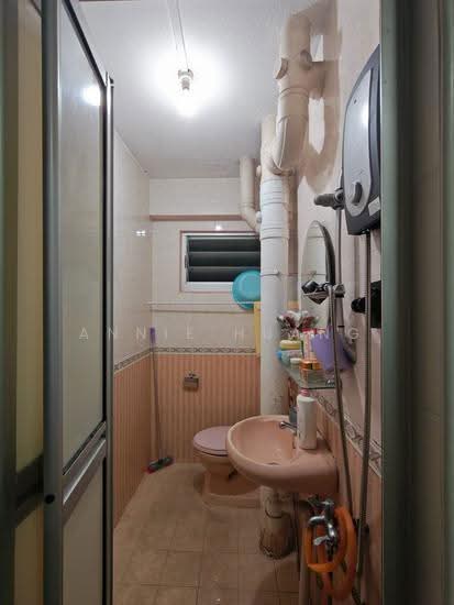 854 Woodlands Street 83 photo 5