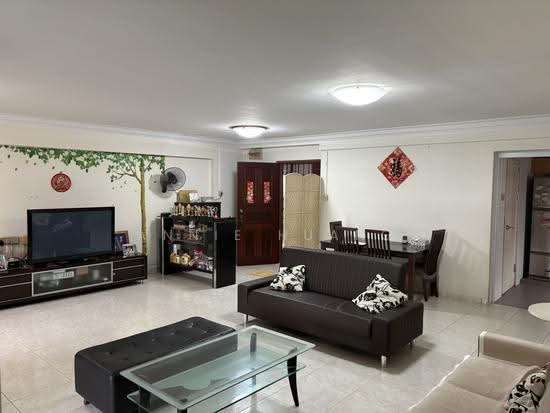 337 Sembawang Crescent photo 3