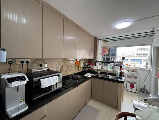 759 Yishun Street 72 photo 3