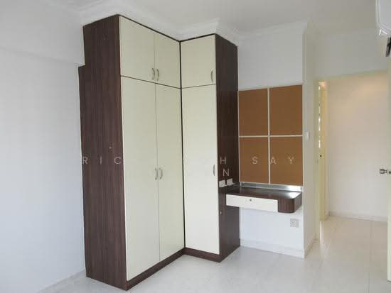 405 Admiralty Link photo 2