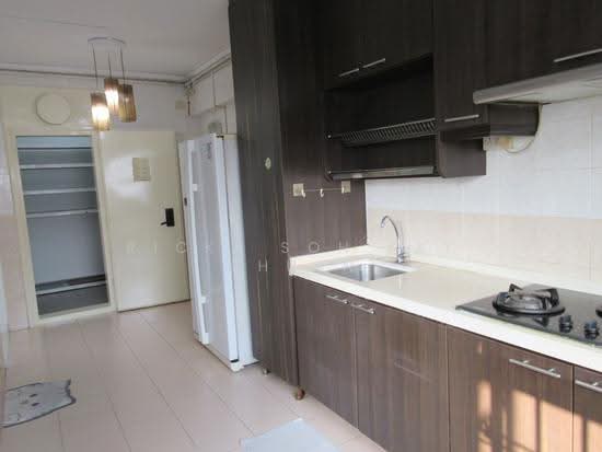 405 Admiralty Link photo 3