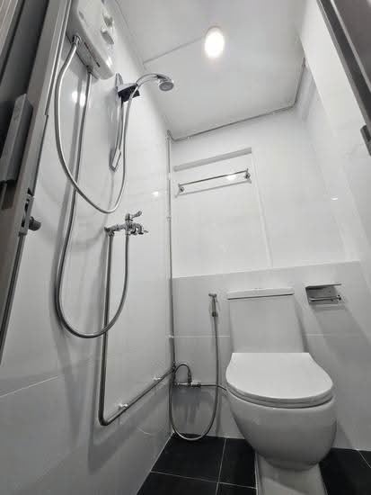 37 Jalan Rumah Tinggi photo 4