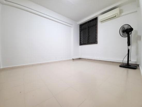 411 Tampines Street 41 photo 2