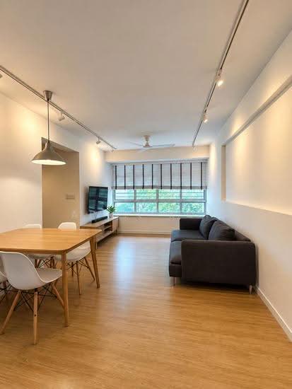 601A Punggol Central photo 2
