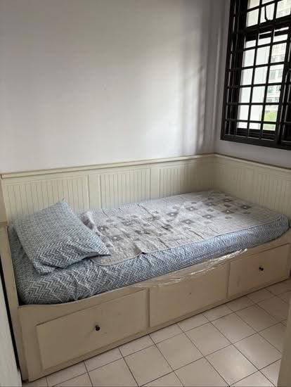 12 Marsiling Lane photo 4