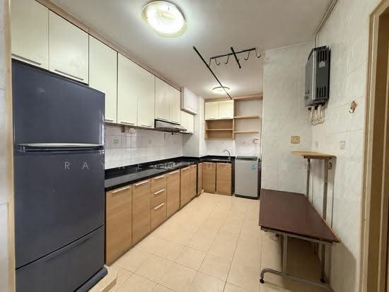 493 Admiralty Link photo 2