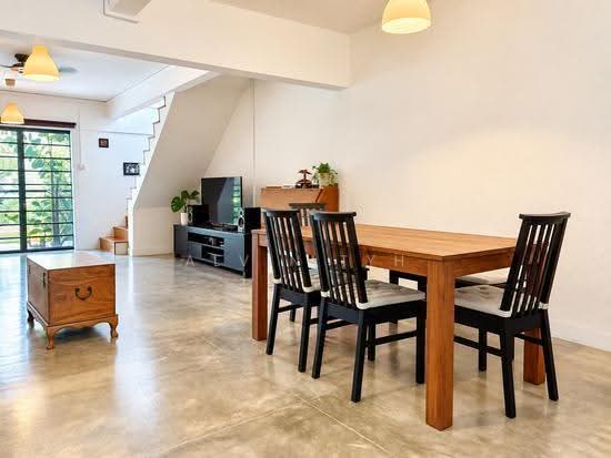 MacPherson Garden Estate photo 6
