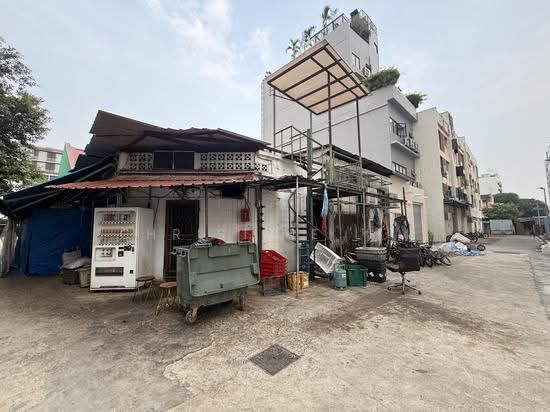 4 Lorong 22 Geylang photo 4