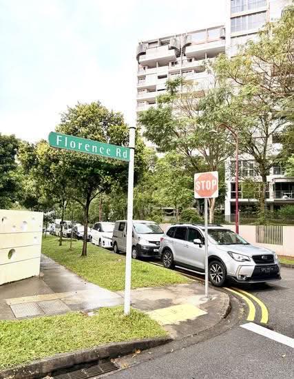 Florence road photo 4