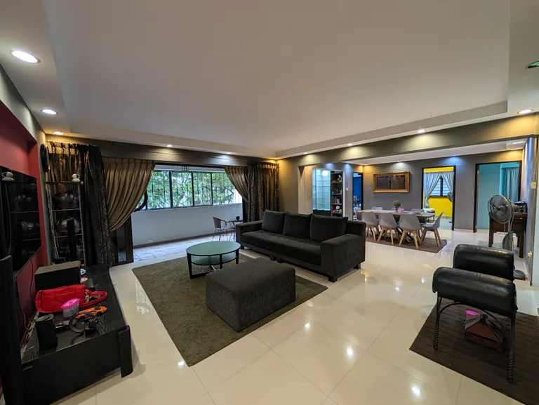 299C Compassvale Street image 1 of 8