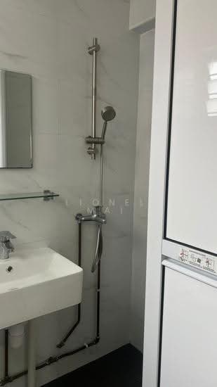 18 Toh Yi Drive photo 3