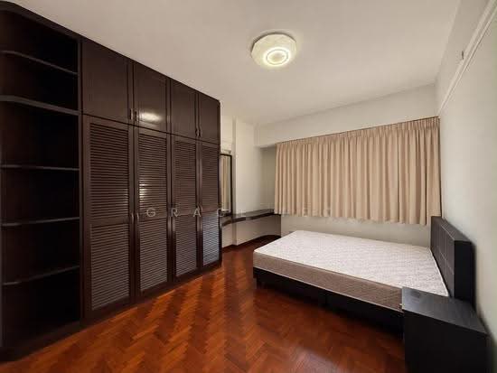 Riverwalk Apartments photo 3