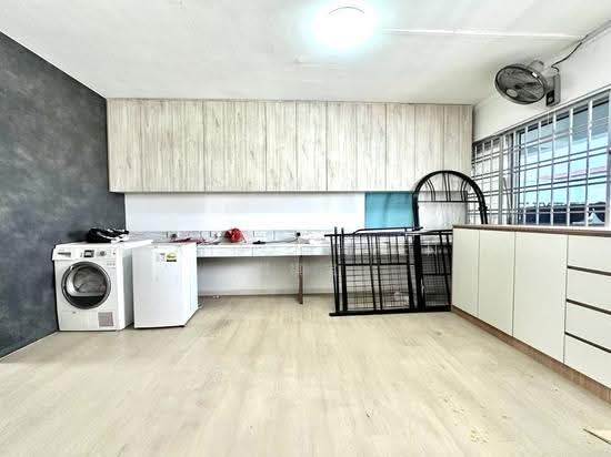 723 Jurong West Avenue 5 photo 2