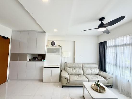 104A CANBERRA STREET image 1 of 10