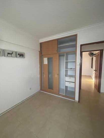 19 Cantonment Close photo 3
