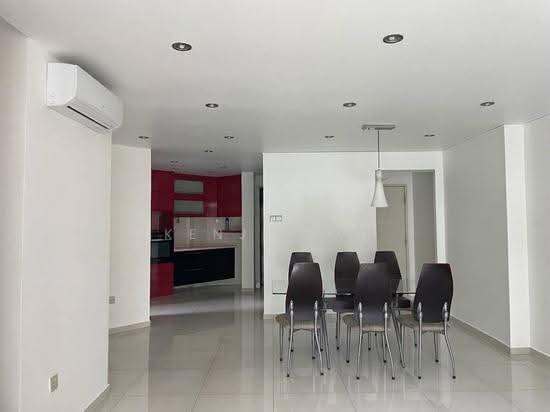 299 Punggol Central photo 2