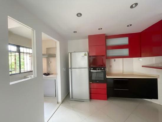299 Punggol Central photo 3