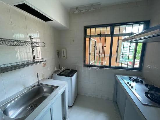 299 Punggol Central photo 5