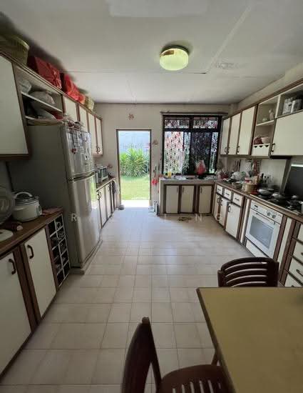 Jalan suasa semi detached landed house photo 4