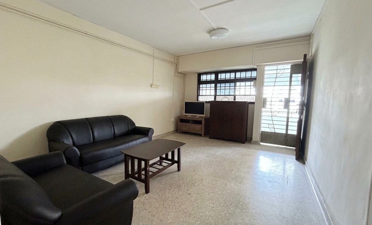 412 Pandan Gardens image 1 of 7