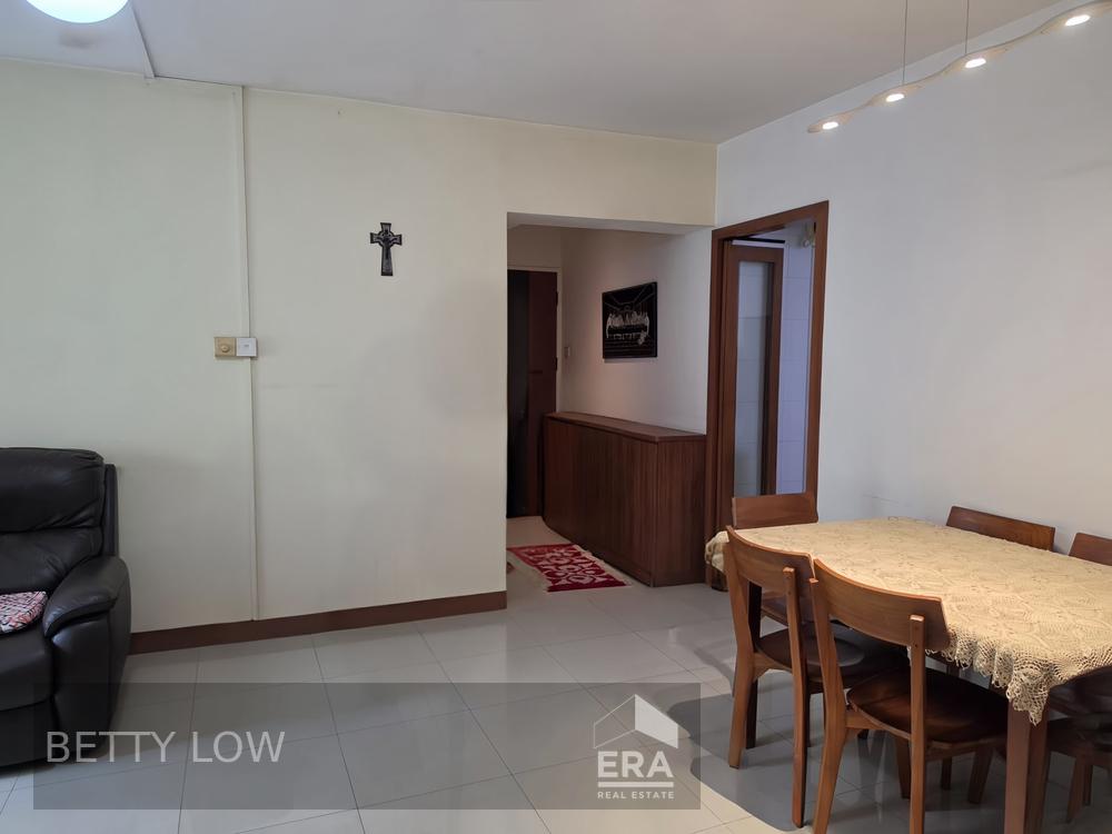 643 Punggol Central photo 5