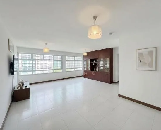 18D Holland Drive image 1 of 7