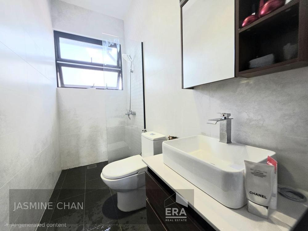 Thomson Hills Estate photo 5