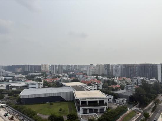 Grand Dunman image 1 of 10