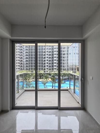Grand Dunman image 1 of 7